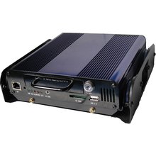 Автомобильный видеорегистратор на 4 камеры MDR5045 - Короткий опис