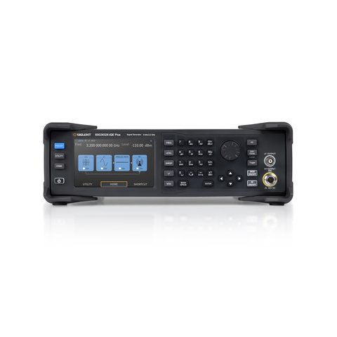 Генератор сигналів SIGLENT SSG3032X  IQE Plus